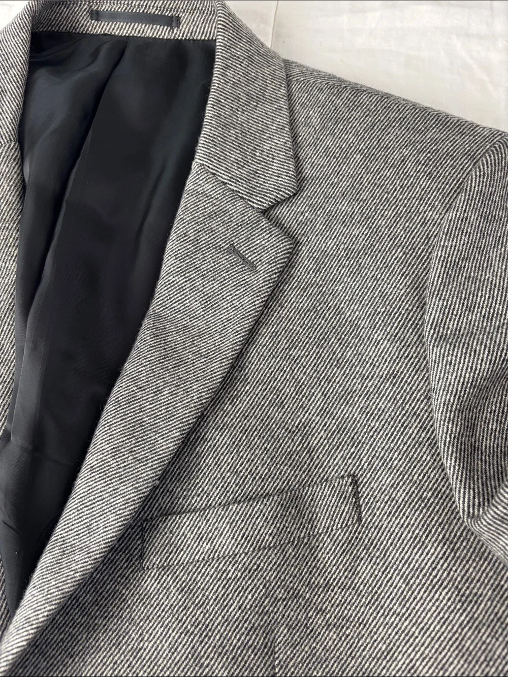 Theory Men's Gray Herringbone Sport Coat